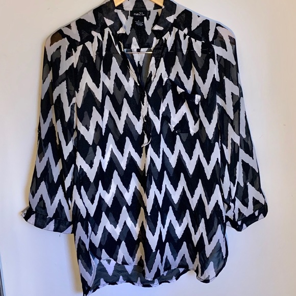 🌿Adorable Rue 21 Top!🧡 - Picture 4 of 4